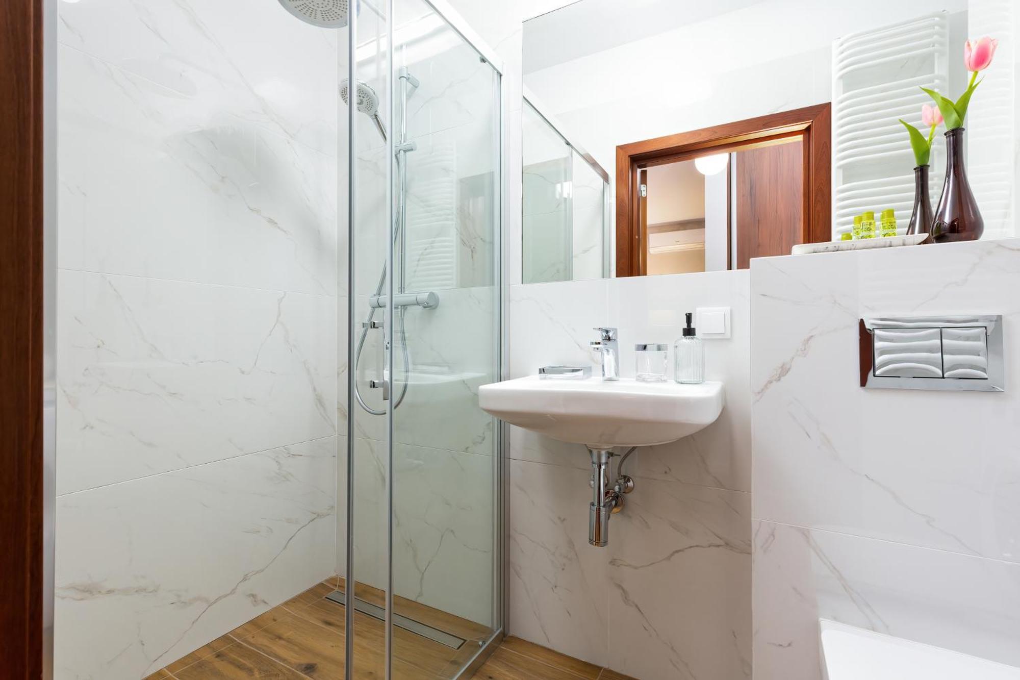 Royal City Center Mennica Residence By Noclegi Renters Warszawa Exteriör bild